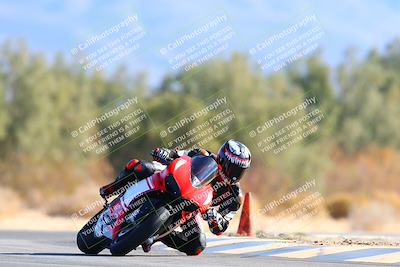 media/Jan-08-2022-SoCal Trackdays (Sat) [[1ec2777125]]/Turn 7 (1035am)/